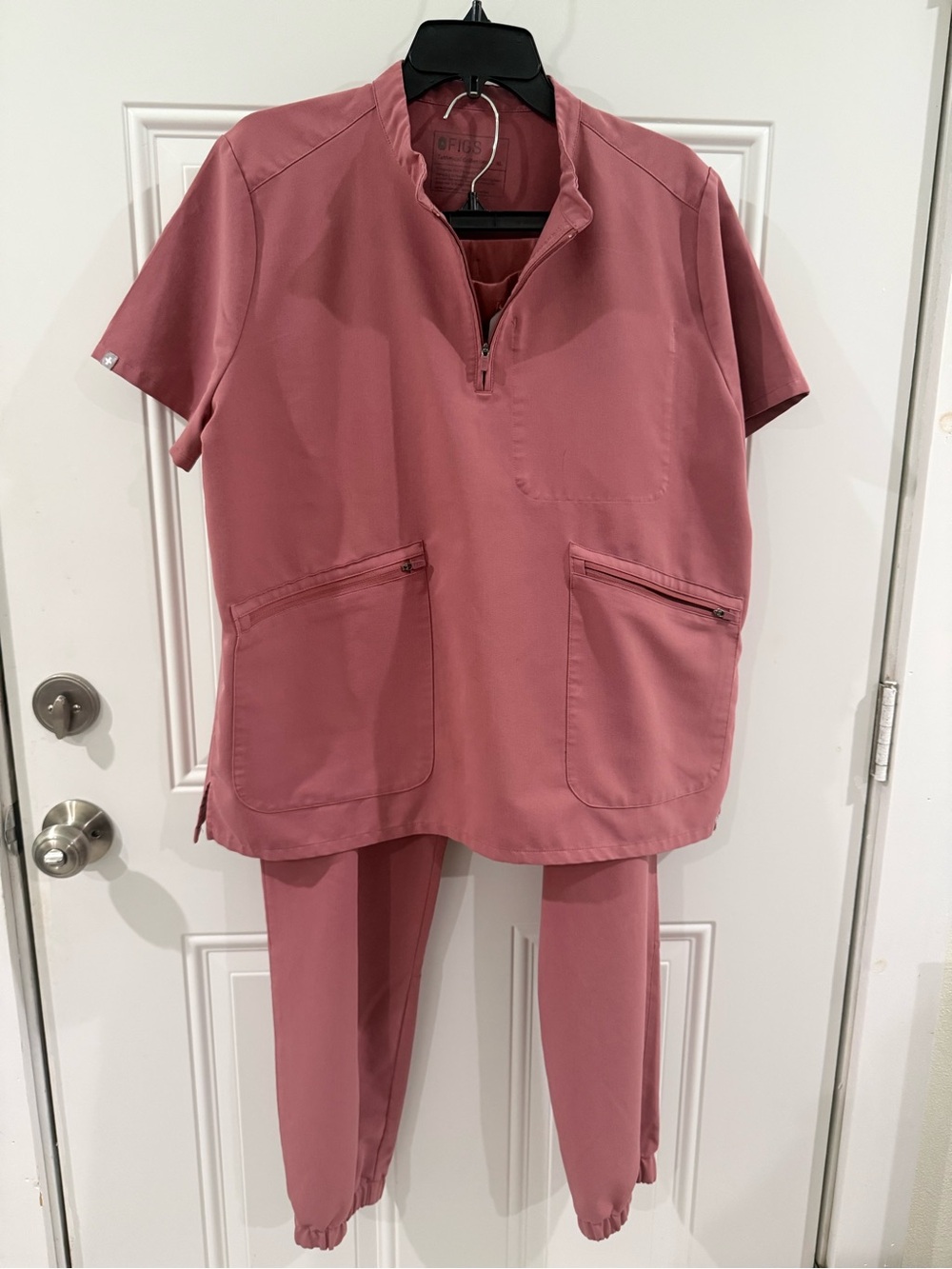 Figs limited edition Nata Nata zip Henley scrub set XL top and Large pants women